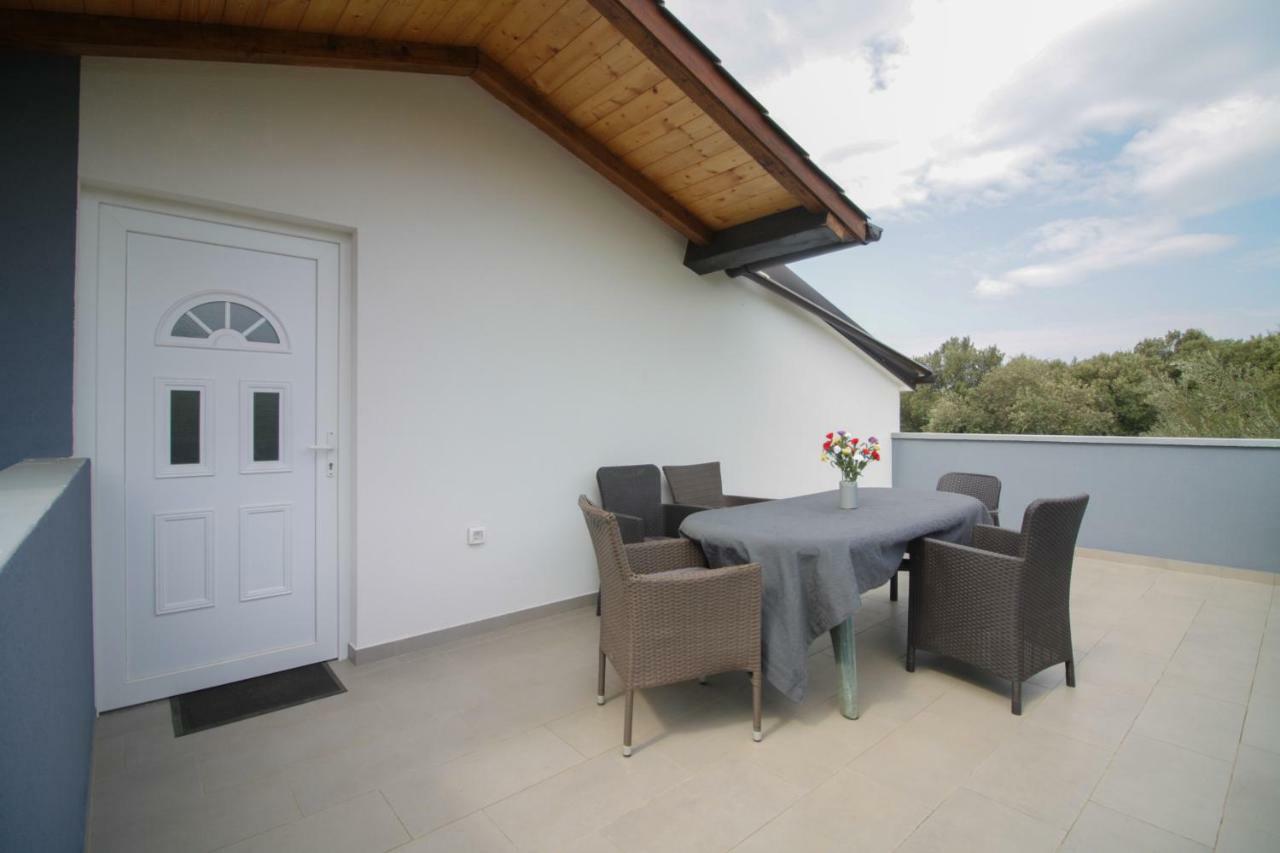 Sebi Apartment 300 M From Beach Rovinj Exterior foto