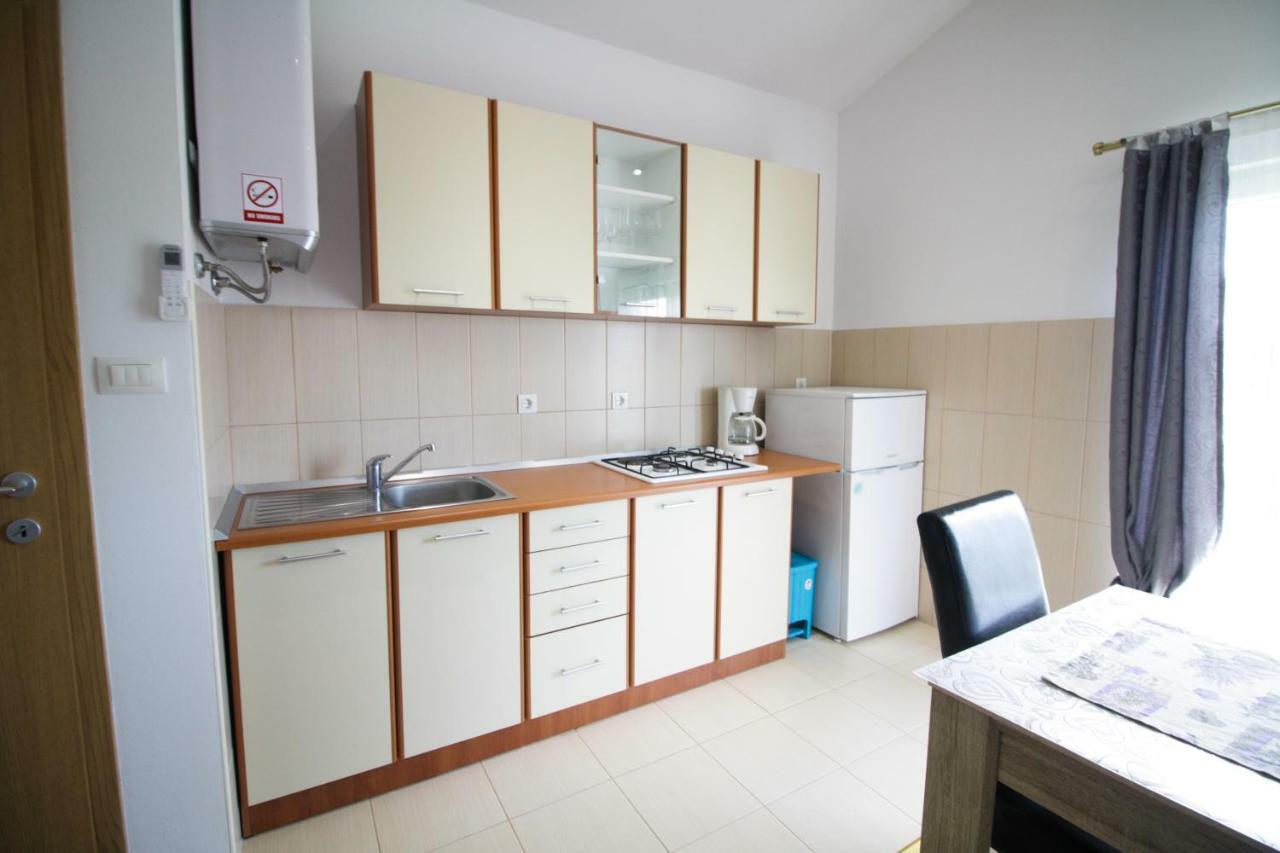 Sebi Apartment 300 M From Beach Rovinj Exterior foto